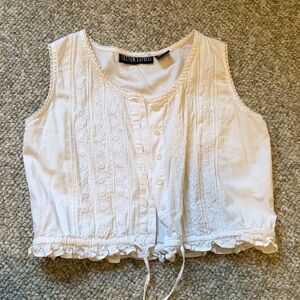 Cotton Express White Sleeveless Cropped Top w/Embroidered Flowers Floral Design